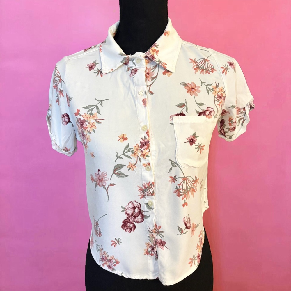Brandy Melville Preppy White  Floral Button-Down Collared Blouse Shirt